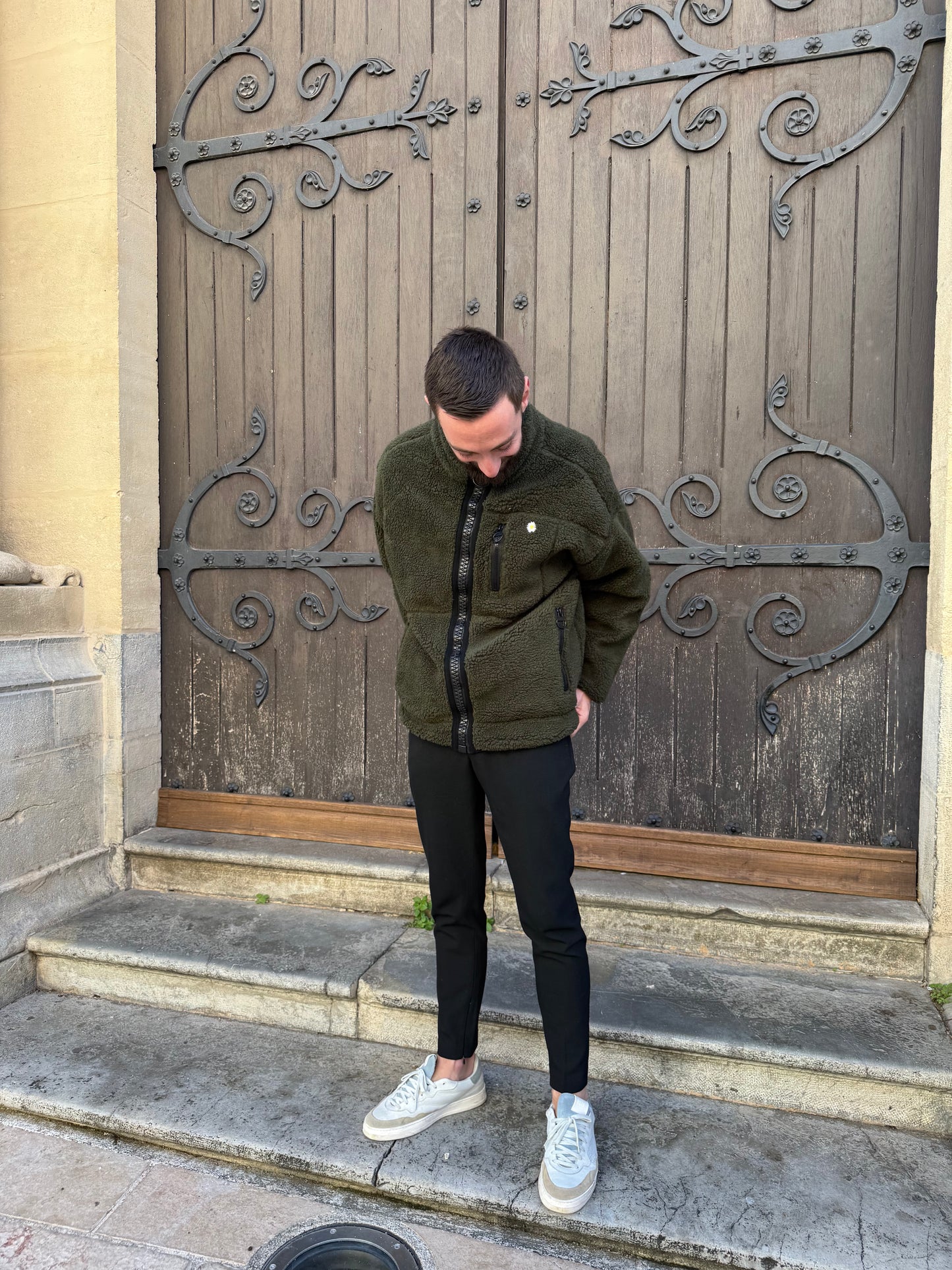 Manteau kaki - Le détaillé