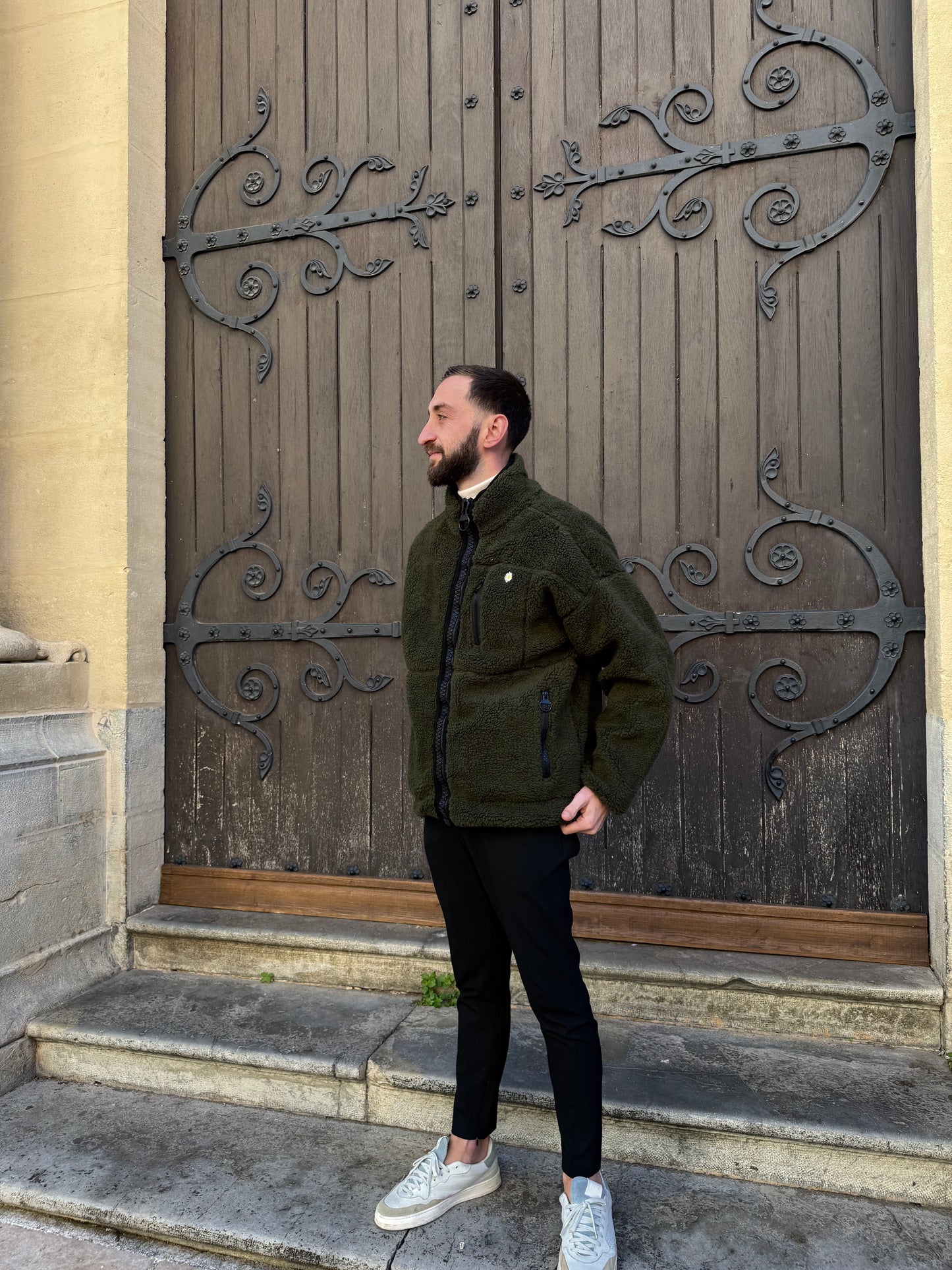 Manteau kaki - Le détaillé