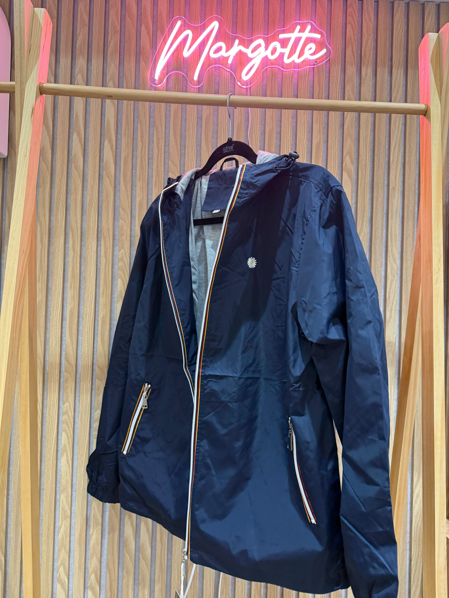 Coupe vent bleu marine - Le raffiné